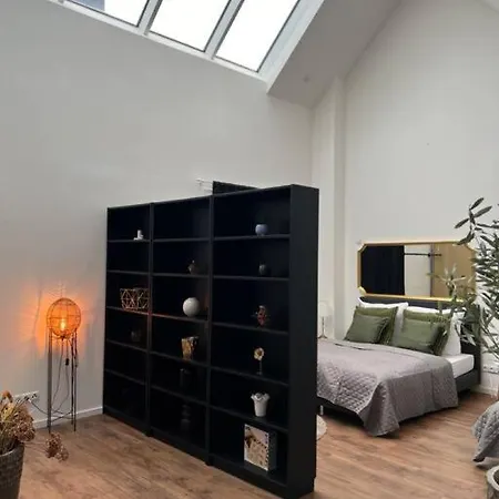 Urban Charm Design Loft شقة *